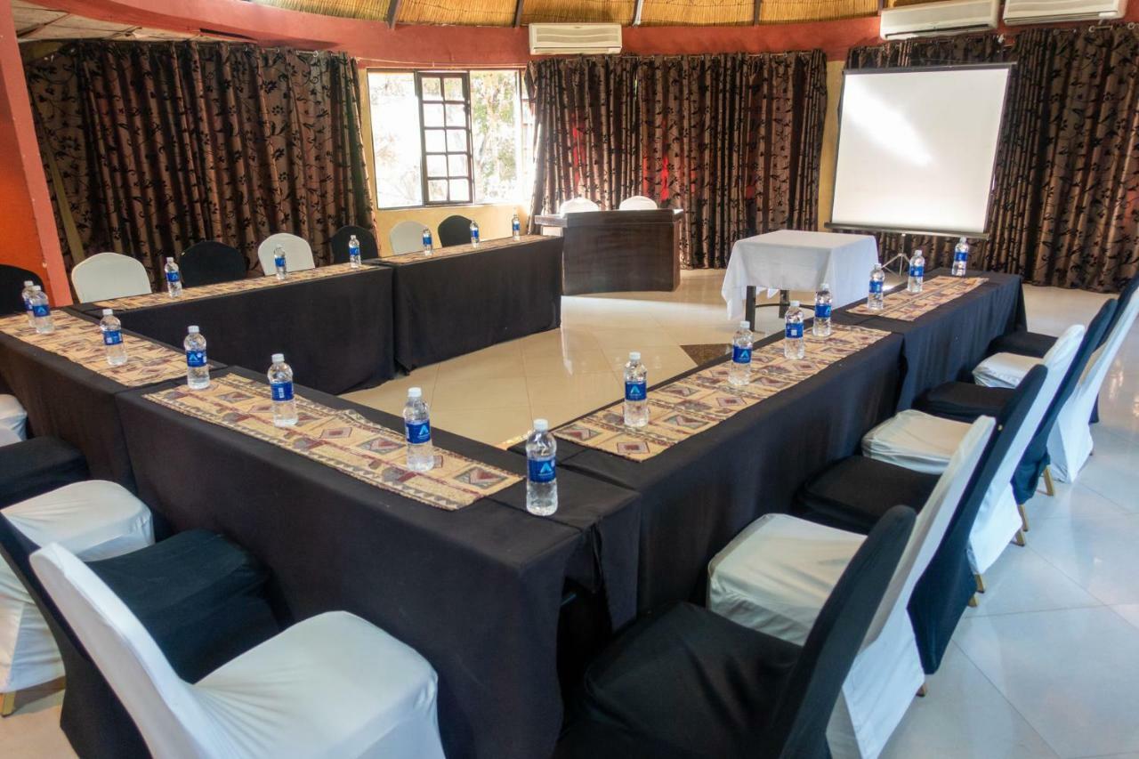 Kaazmein Lodge Livingstone Kültér fotó